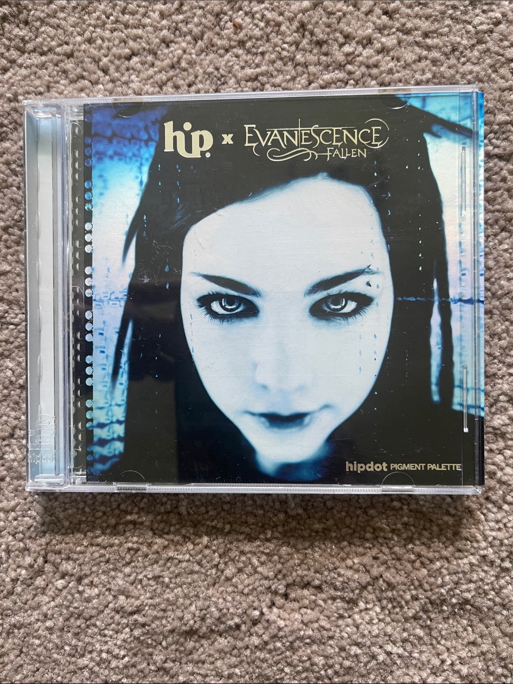 hipdot x Evanescence Fallen Eyeshadow Palette – Blue & Black Tones
